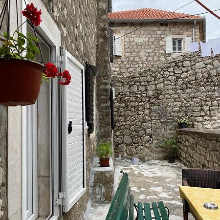 Apartment Njegos Perast Exterior foto