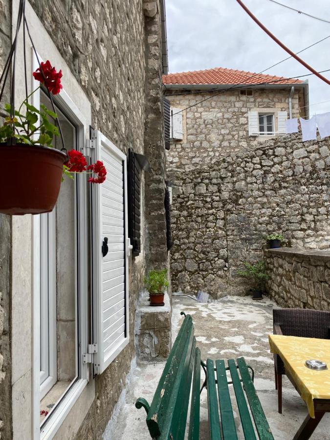 Apartment Njegos Perast Exterior foto